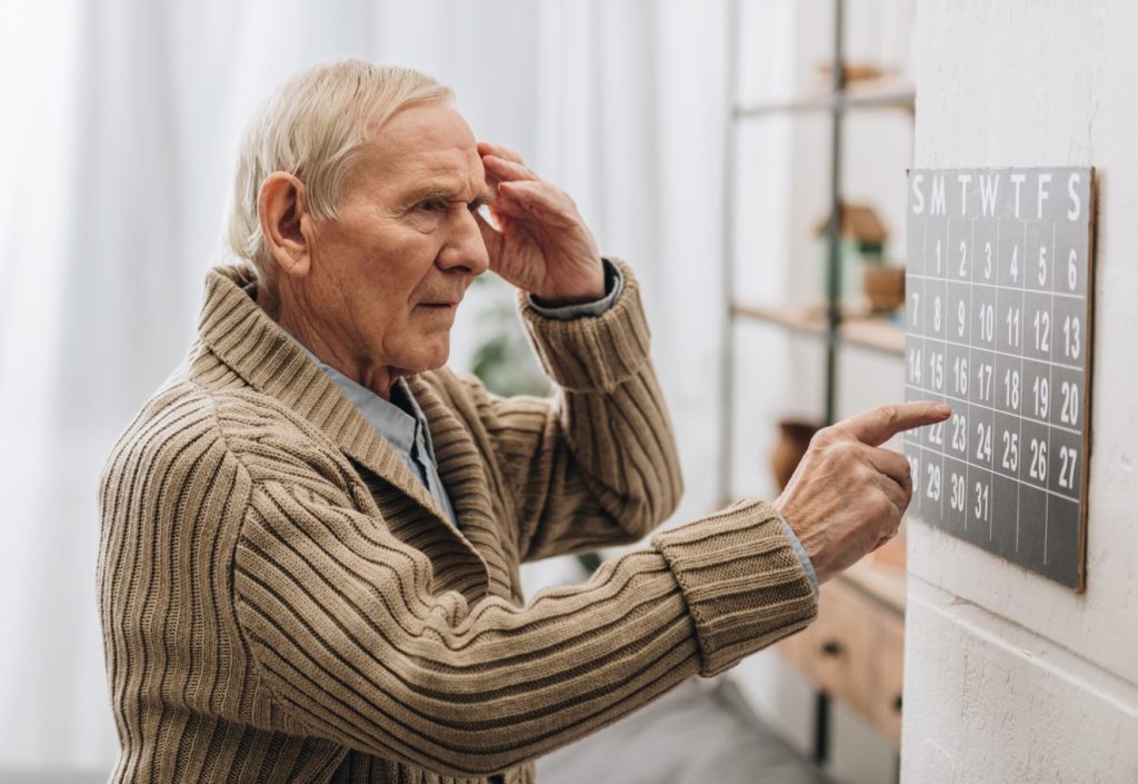 Alzheimer: revelam os alimentos que devem ser consumidos para prevenir o deterioro neuronal