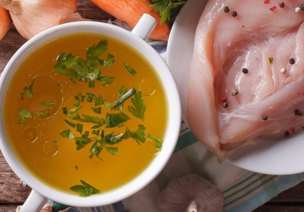 O caldo multivitamínico com mais colagénio: ajuda a perder peso, protege as articulações e previne a deterioração neuronal