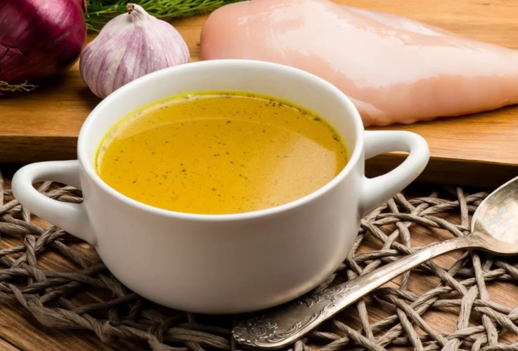 O caldo multivitamínico com mais colagénio: ajuda a perder peso, protege as articulações e previne a deterioração neuronal