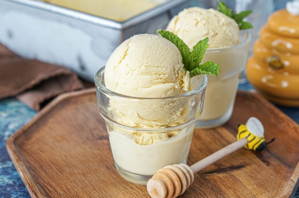 Sirva com um vinho: gelado de mozzarella e mel