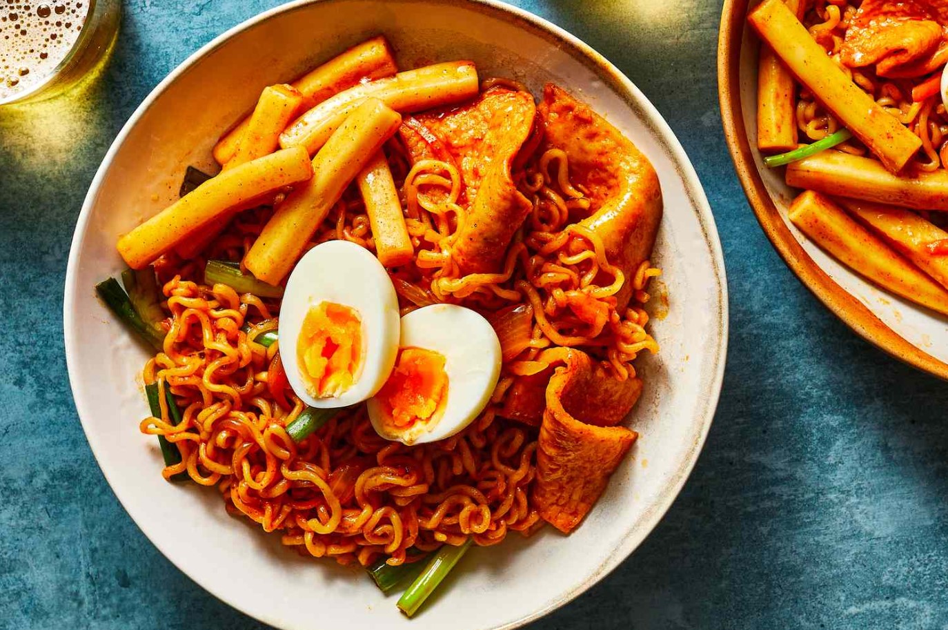 Rabokki – bolinhos de arroz coreanos e ramen