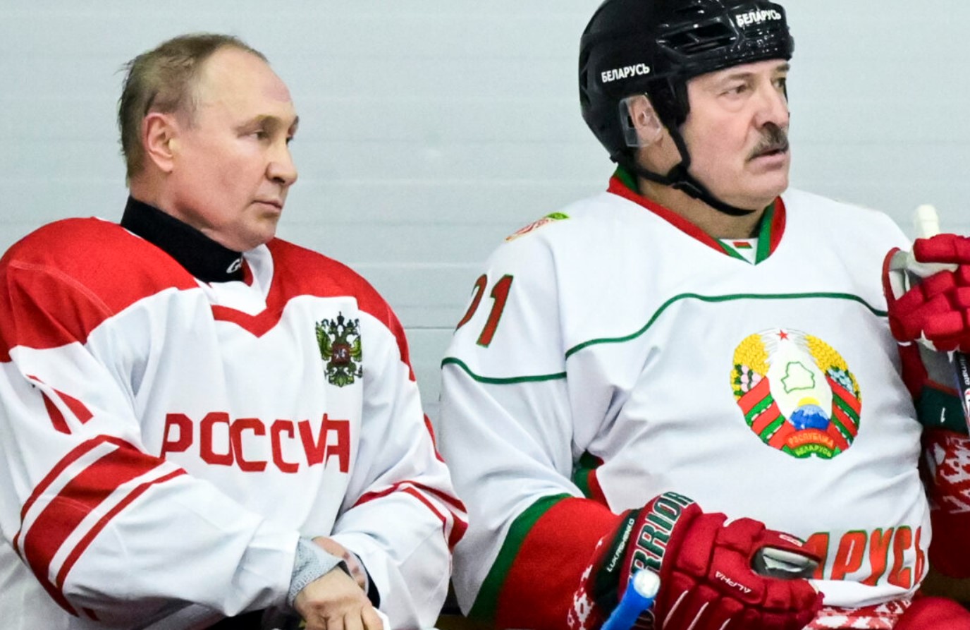 Lukashenka contou como privou a Bielorrússia de alguns por cento do PIB para que o avião da Ryanair com o «funcionário dos serviços secretos bielorrussos» pudesse aterrar em Minsk