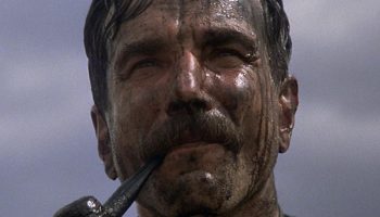 «Sanções — só trazem benefícios»? Petróleo russo perde mercado de três grandes países